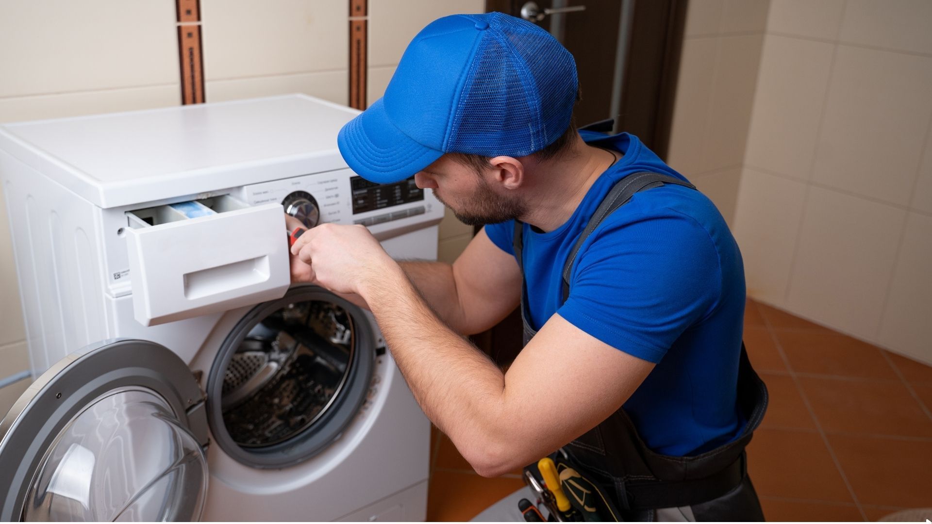 استبدال قطع غيار وإصلاح أعطال مجفف ملابس منزلي في الشرقية